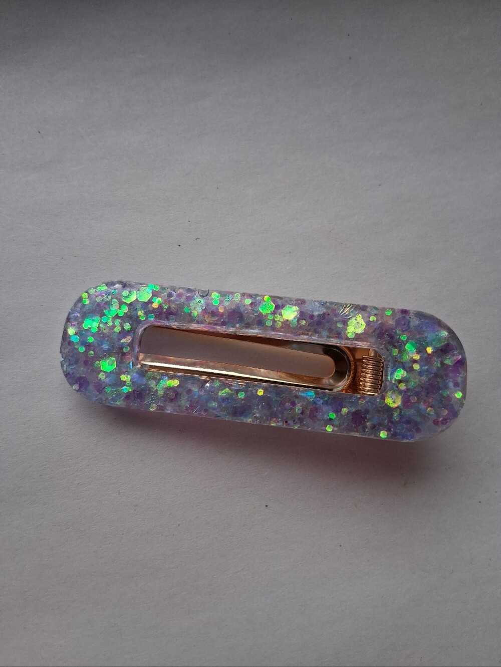 5/$25 Hand Crafted Iridescent Purple and Green Glitter Resin Hair Clip - Picture 1 of 3